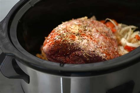 Do you have to put liquid in slow cooker with pork?